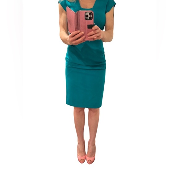 BCBG beautiful Green dress. Worn once! Size 0. - Picture 2 of 3